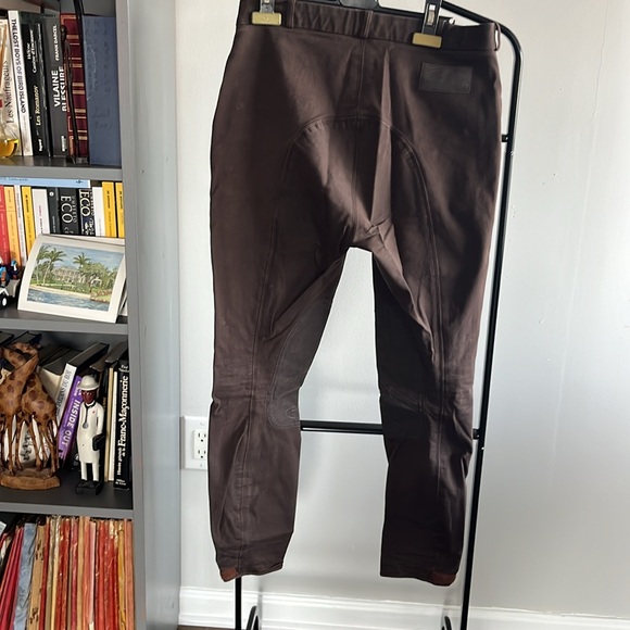 Mark Todd UK  breeches. Excellent condition. Very comfortable to wear. Size M - Picture 2 of 6
